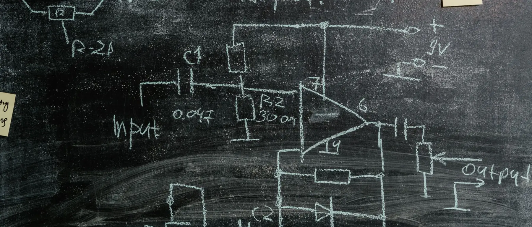Schéma électrique tracé à la craie au tableau
